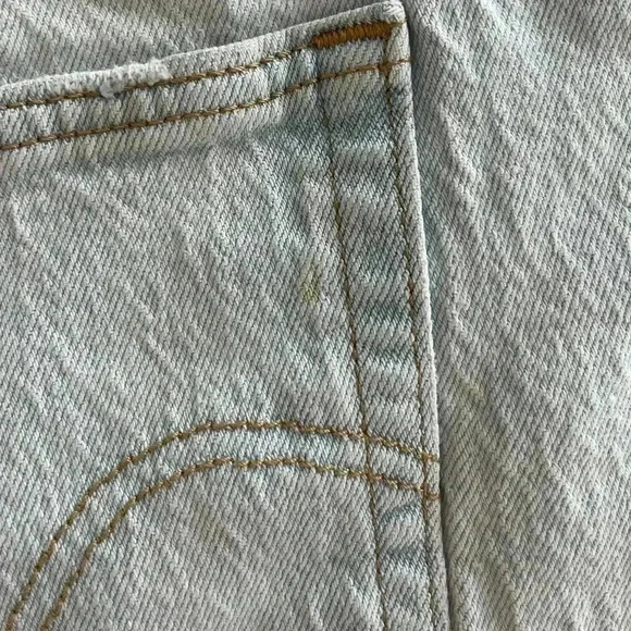Levi's Ribcage Shorts Size 18 - Picture 5 of 11